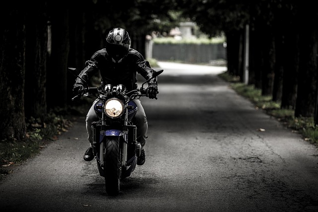 Jezdec na motorce